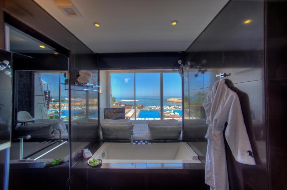 Veer Luxury Boutique Hotel & Beach Club Joünié Habitación foto